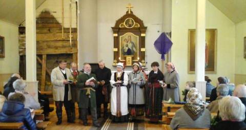 „Kupolė“ gieda Šv. Onos bažnyčioje Karmėlavoje