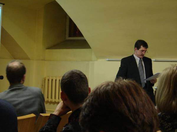 Algimantas Urbanavičius 2005-12-08 konferencijoje