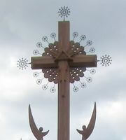 Savito Česukų triptiko vidurinysis kryžius